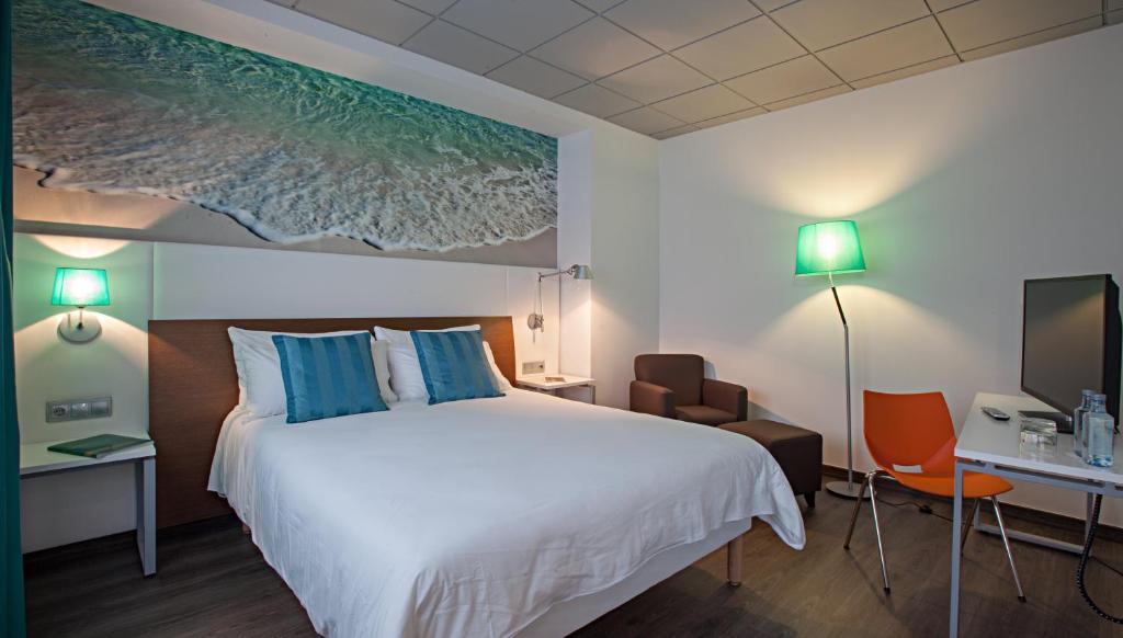 Ibis Styles A Coruna Exterior photo