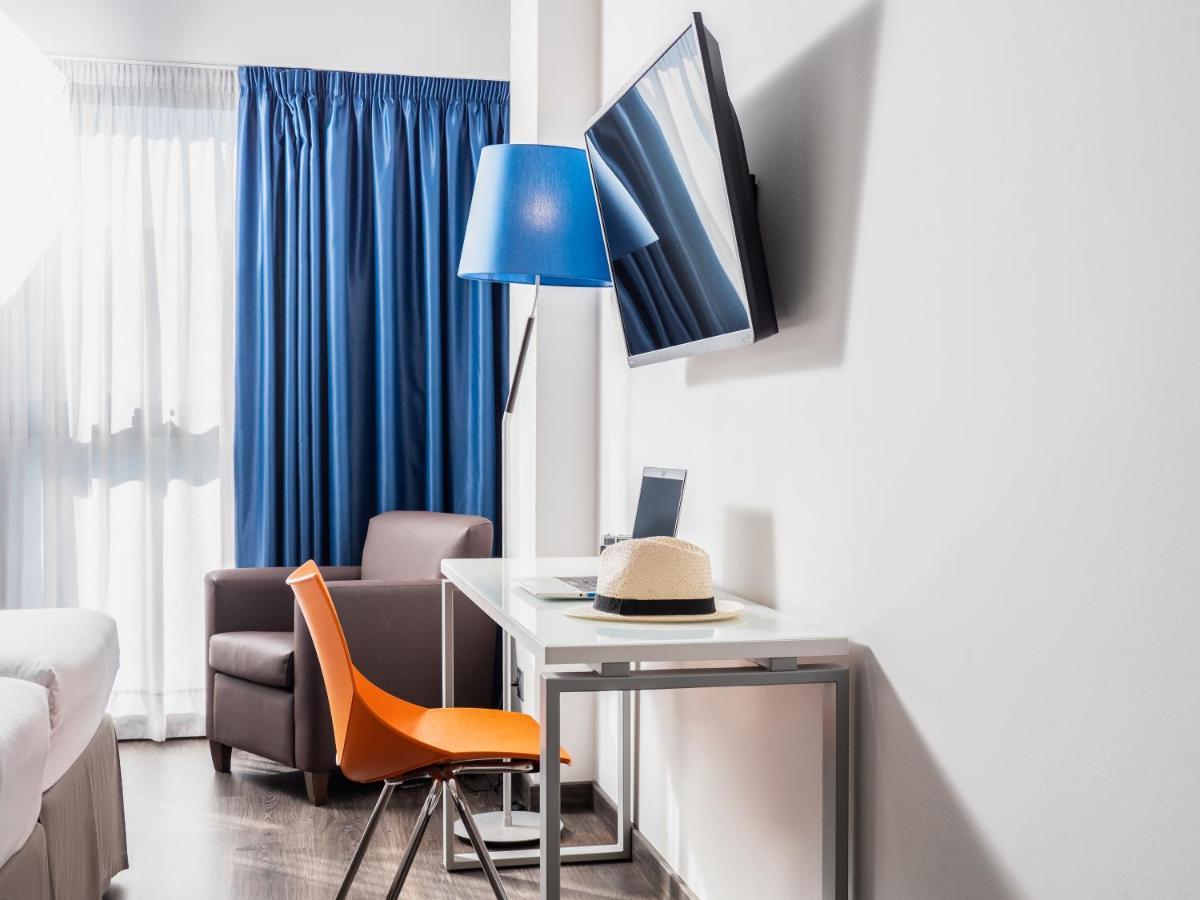 Ibis Styles A Coruna Exterior photo
