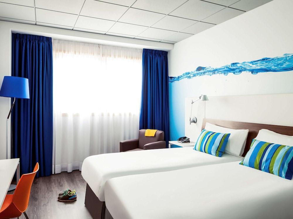 Ibis Styles A Coruna Exterior photo