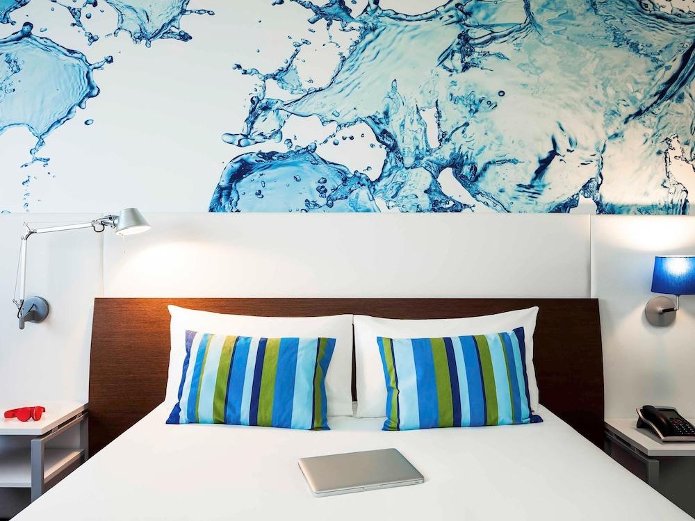 Ibis Styles A Coruna Exterior photo